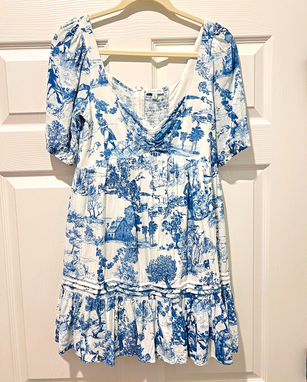 Gianni Bini Blue/White Toile Smocked Puff Sleeve Square Neck Mini Dress 6