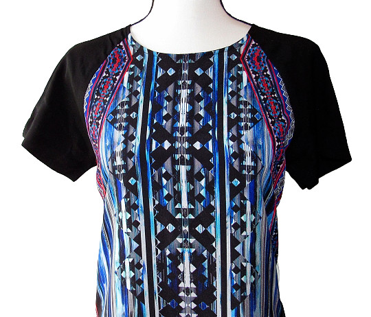 Greylin Size XS Geometric Kaleidoscope Print Keyhole Back Shift Dress