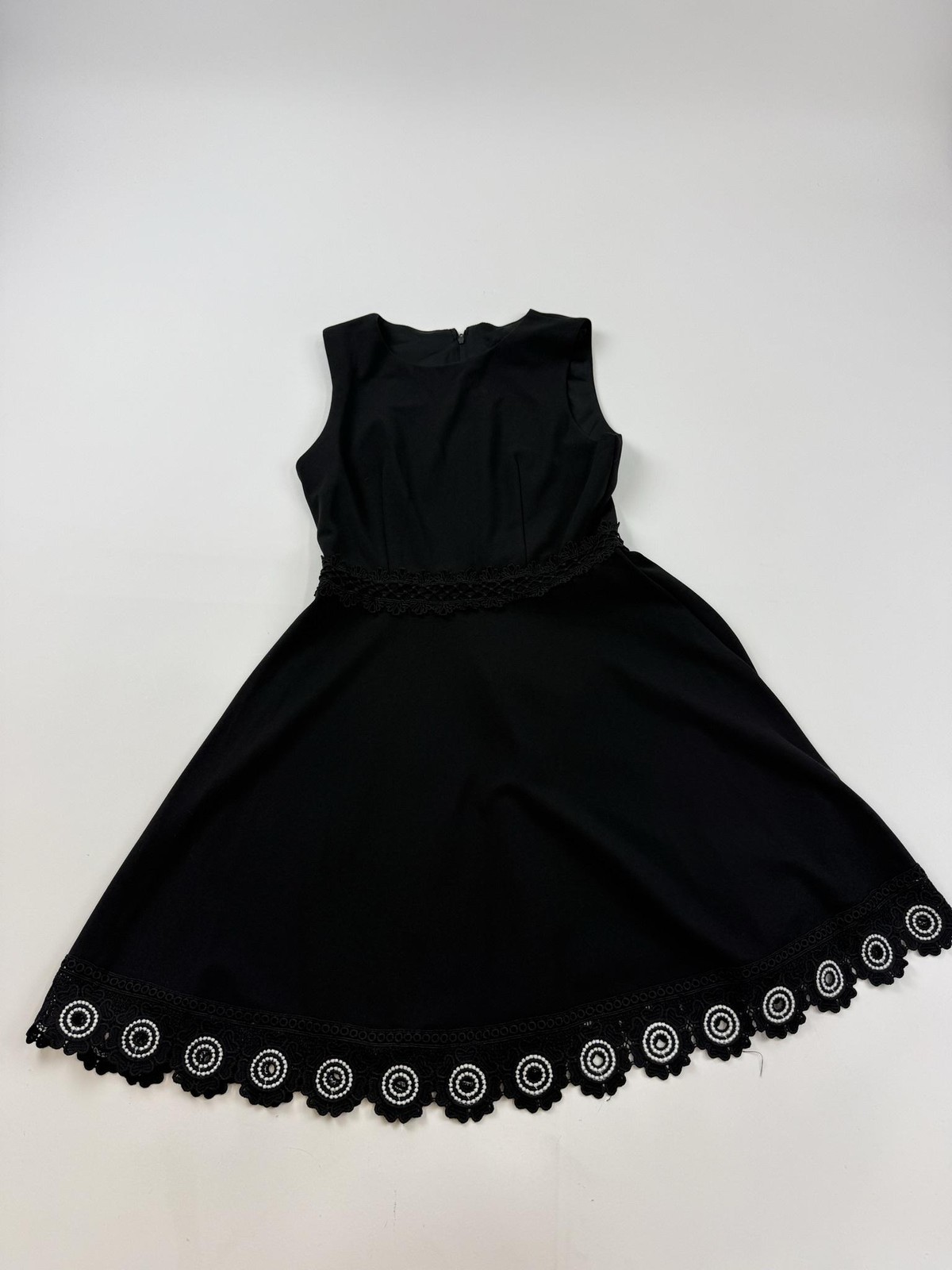 B. Darlin Dress Juniors 3/4 Black Sleeveless Scoop Neck Lace Fit & Flare Party