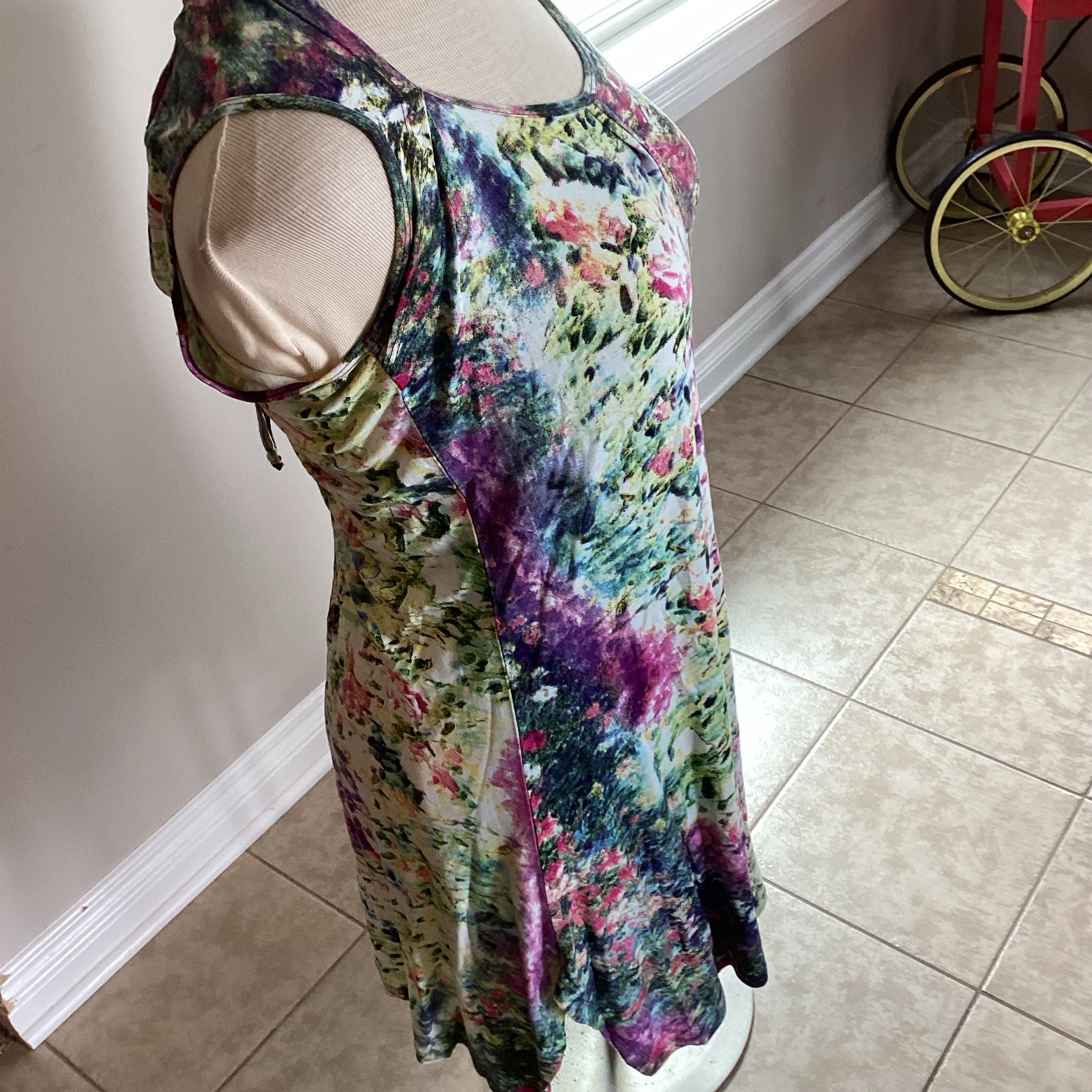 Parsley & Sage Rayon Blend Watercolor SleevelessTie Back Cut out Dress S