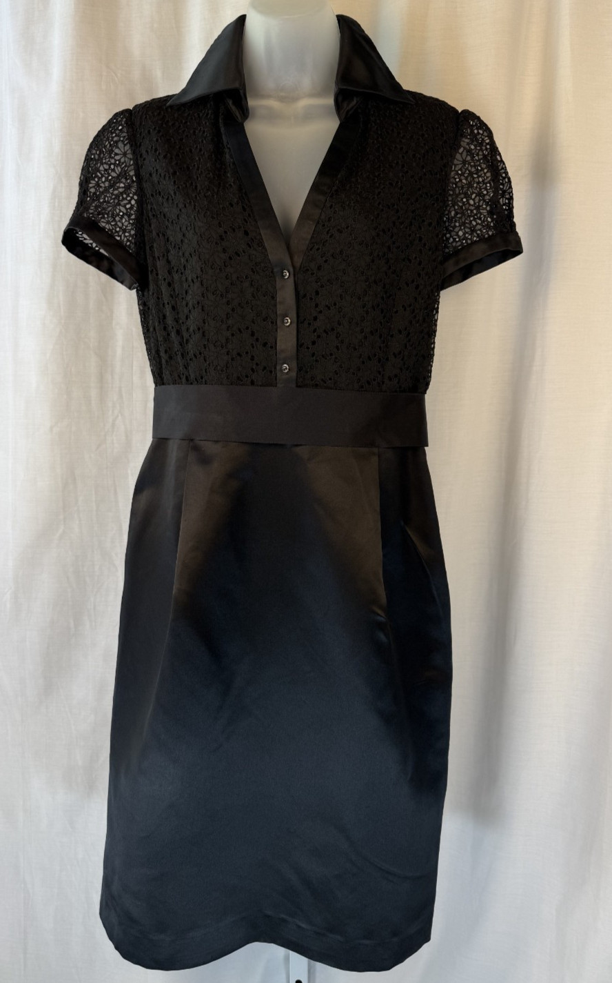 Carolina Herrera Black Collared Eyelet V-Neck Silk Blend Dress Sz 8