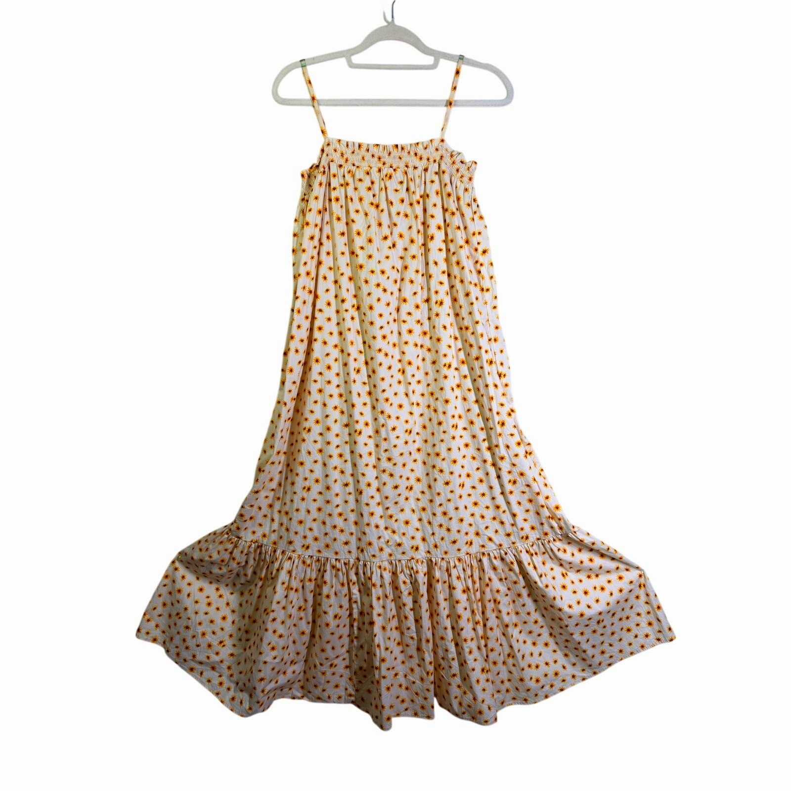 WEWOREWHAT Revolve Dress Medium Ditsy Daisies Midi Shift Smocked Square Neckline