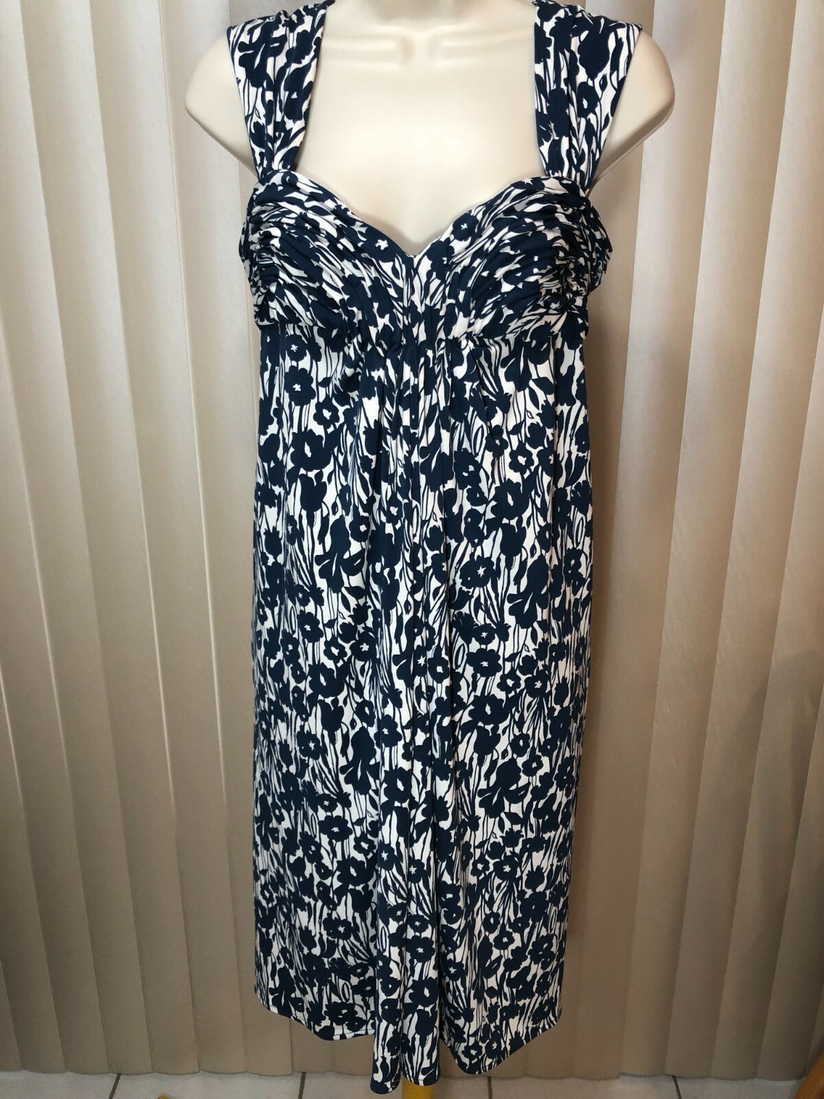 BCBG Max Azria Sleeveless Dress S Knee Length Wide Strap Ruched Cups Navy Cream