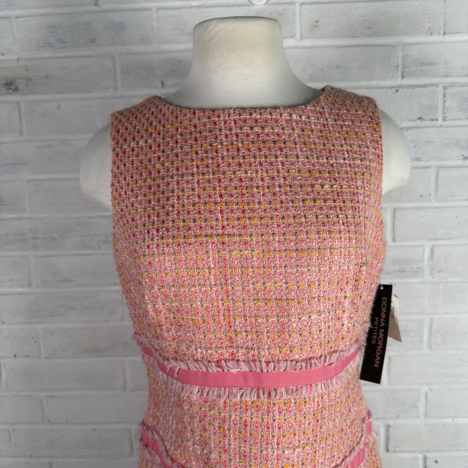 Donna Morgan Petite Sheath Dress Size 12 Pink Boucle Tweed Sleeveless Y2K New