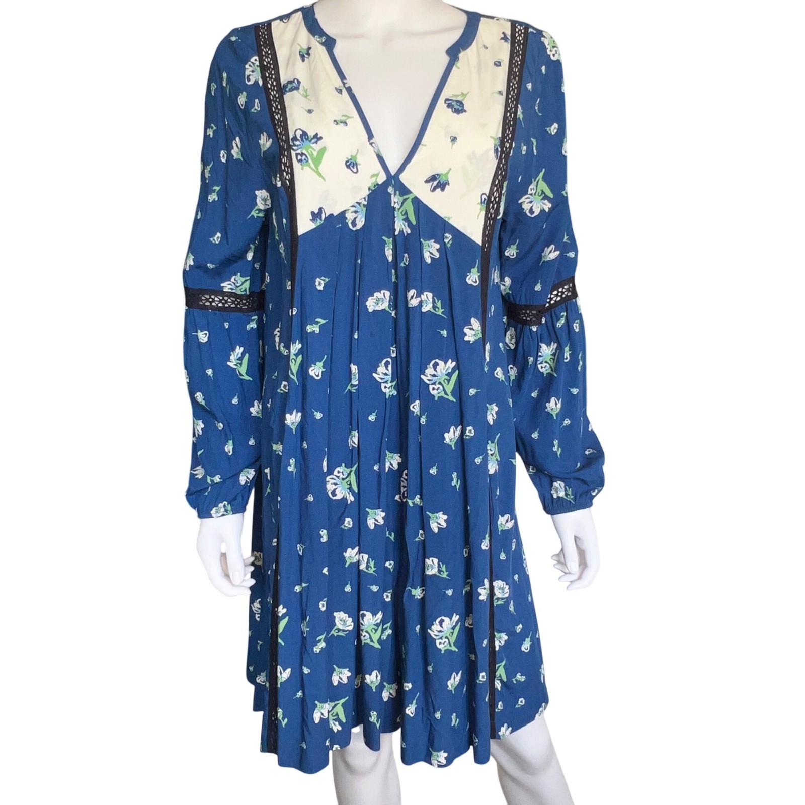 Matilda Jane Dress Womens M Blue Floral Boho Long Sleeve Rayon Lace Accents