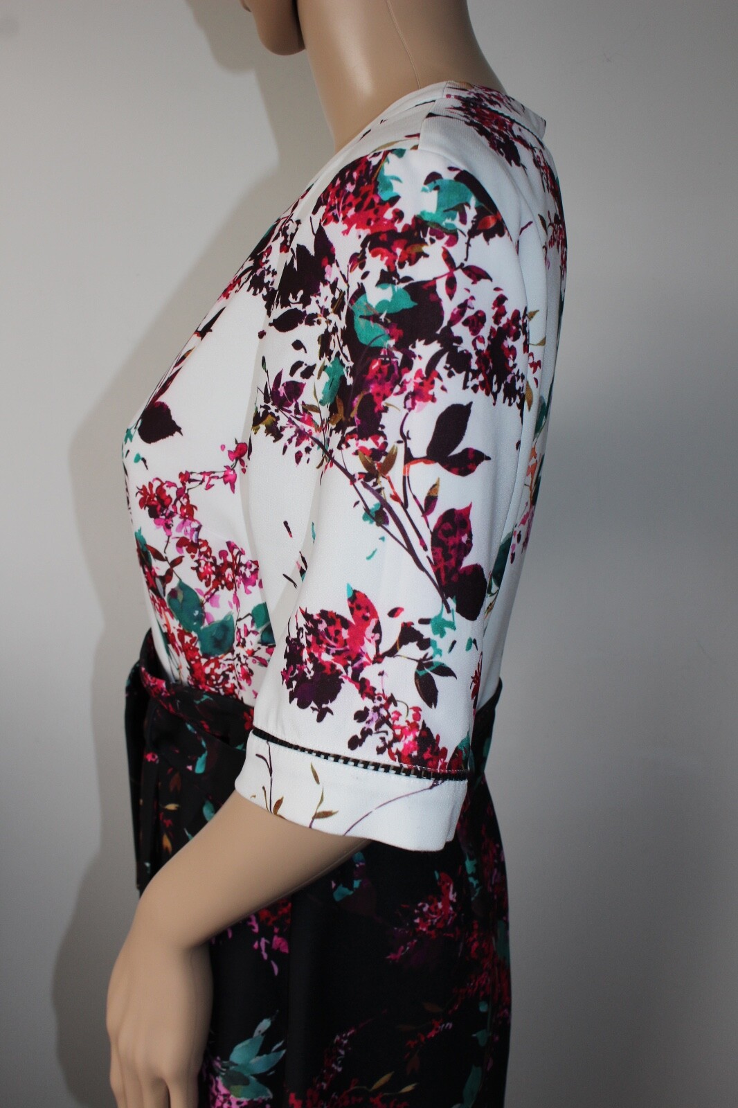 Phase Eight ‘Ariana’ Multi-coloured Floral print pencil Dress With Belt Size 12
