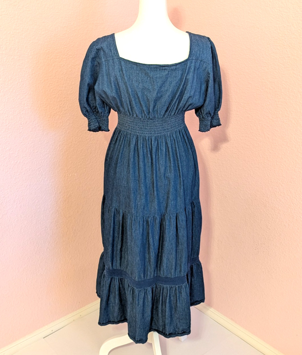 Indigo & Lace Chambray Denim Tiered Dress Smocked Waist Puff Sleeve Women’s L