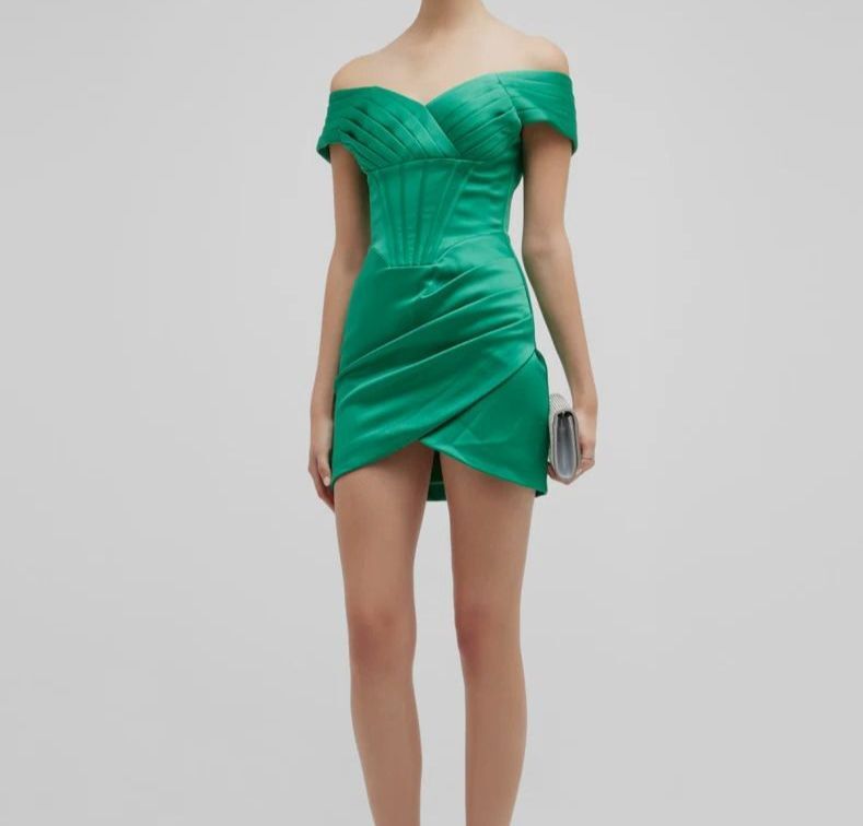 $211 Lavish Alice Women’s Green Pleated Off Shoulder Satin Mini Dress Size 10