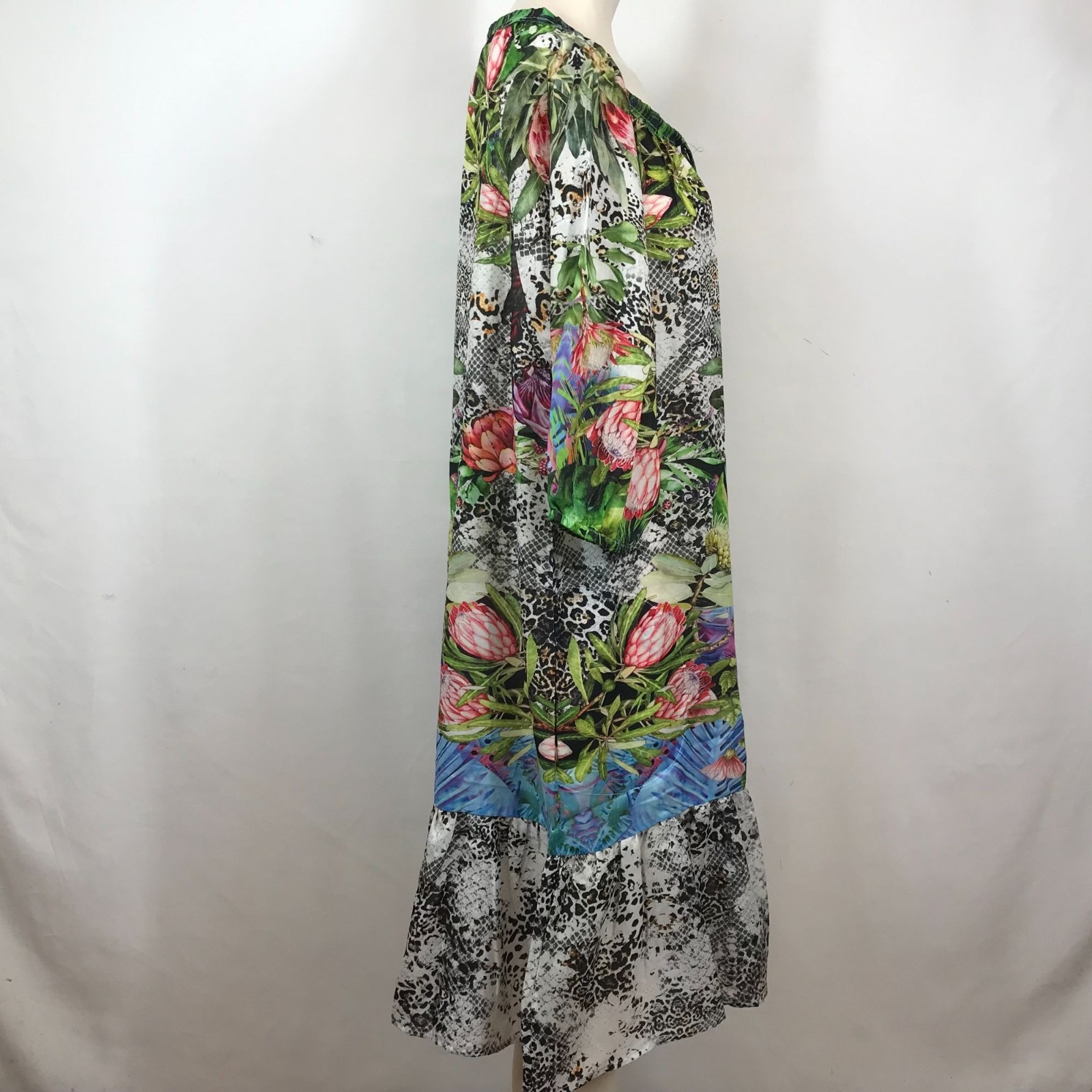 SAKKAS – WOMEN’S ONE SIZE MULTICOLOR FLORAL 3/4 SLEEVE KAFTAN POPOVER DRESS