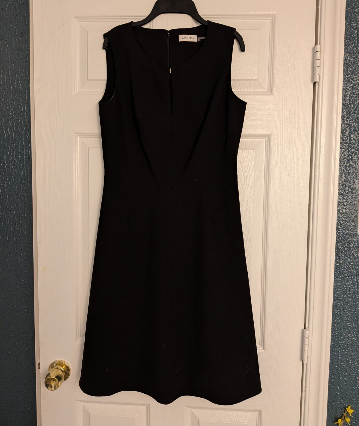 Calvin Klein LBD, Slightly Flared, Keyhole Neck With Hook, Back Zip, Lined Sz 8