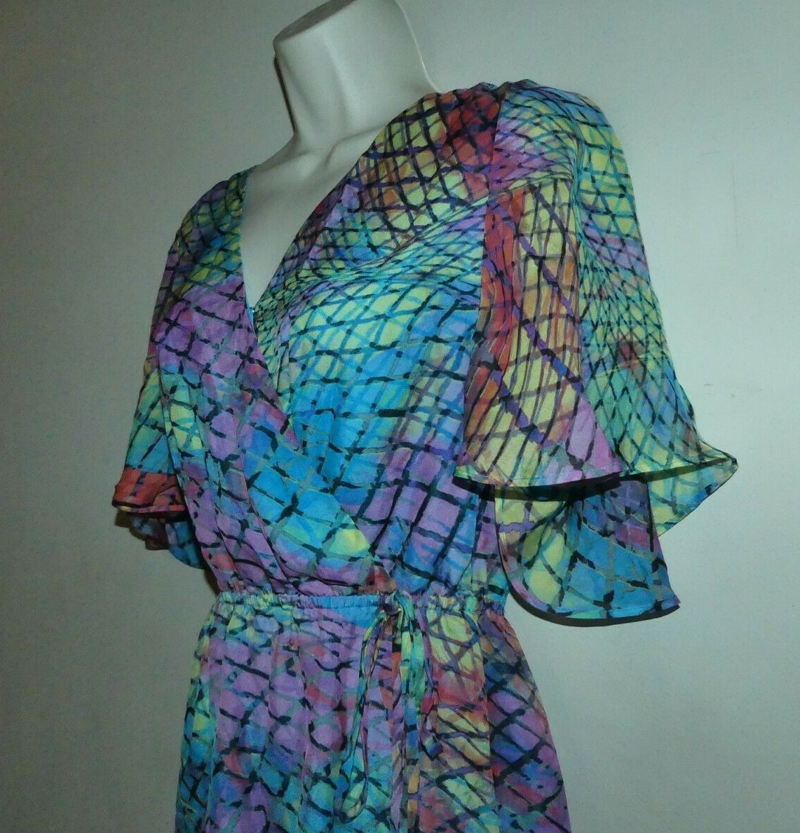 Presley Skye flutter sleeve faux wrap silk dress size XS multicolor print NWT