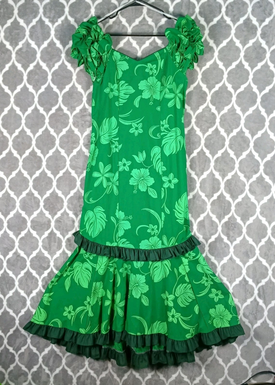 VTG Royal Creations Hawaiian Dress Size Medium Green Plumeria Ruffle Tiki Bar