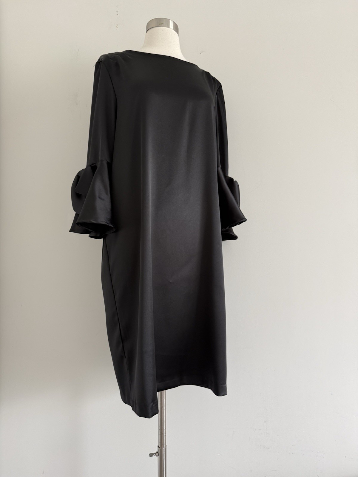 IC COLLECTION POLYESTER SPANDEX ZIP BACK CLOSURE SATIN DRESS SIZE L