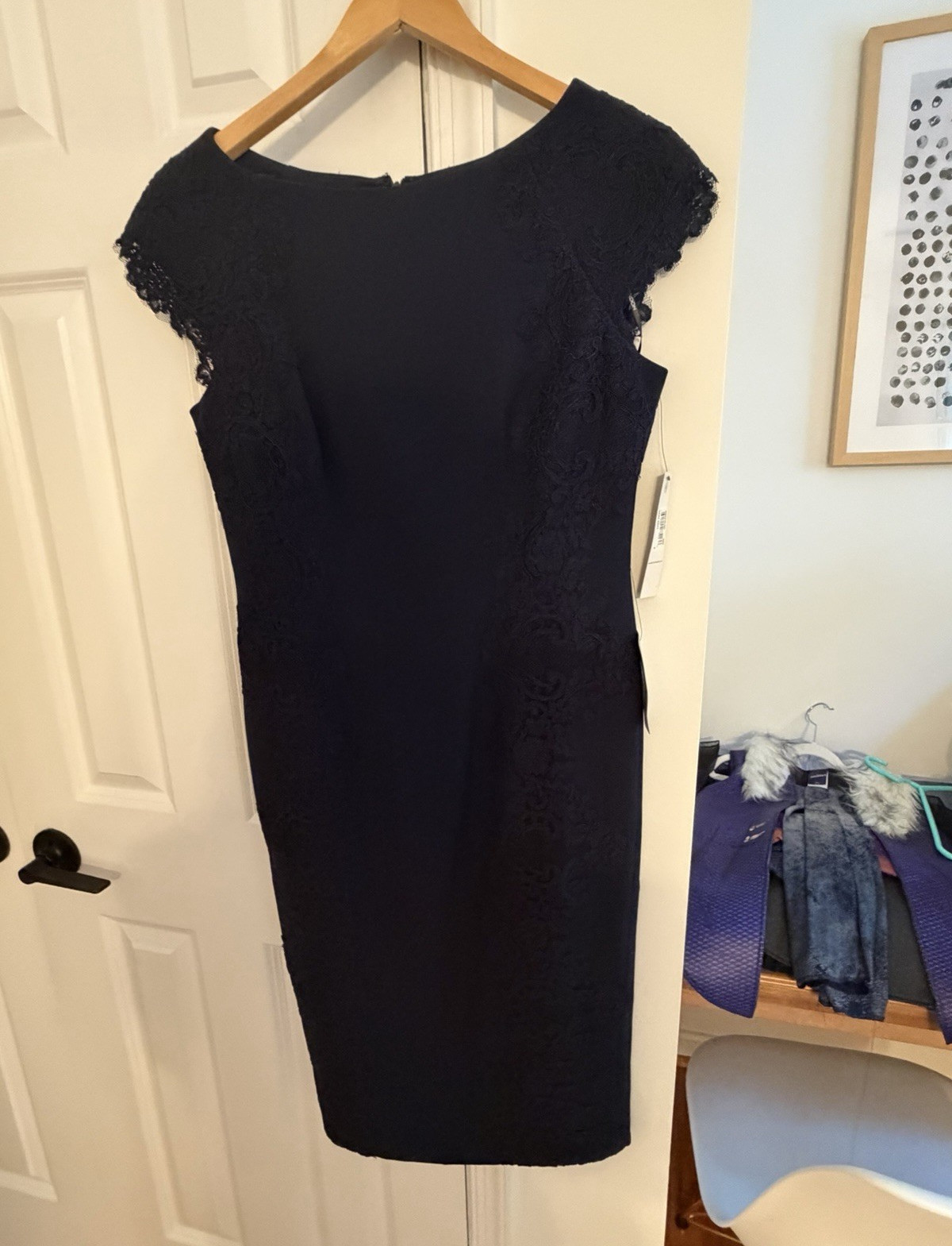 Maggy London Dark Navy Lace Sheath Boat Neck Cap Sleeve Knee Dress 6 MPN