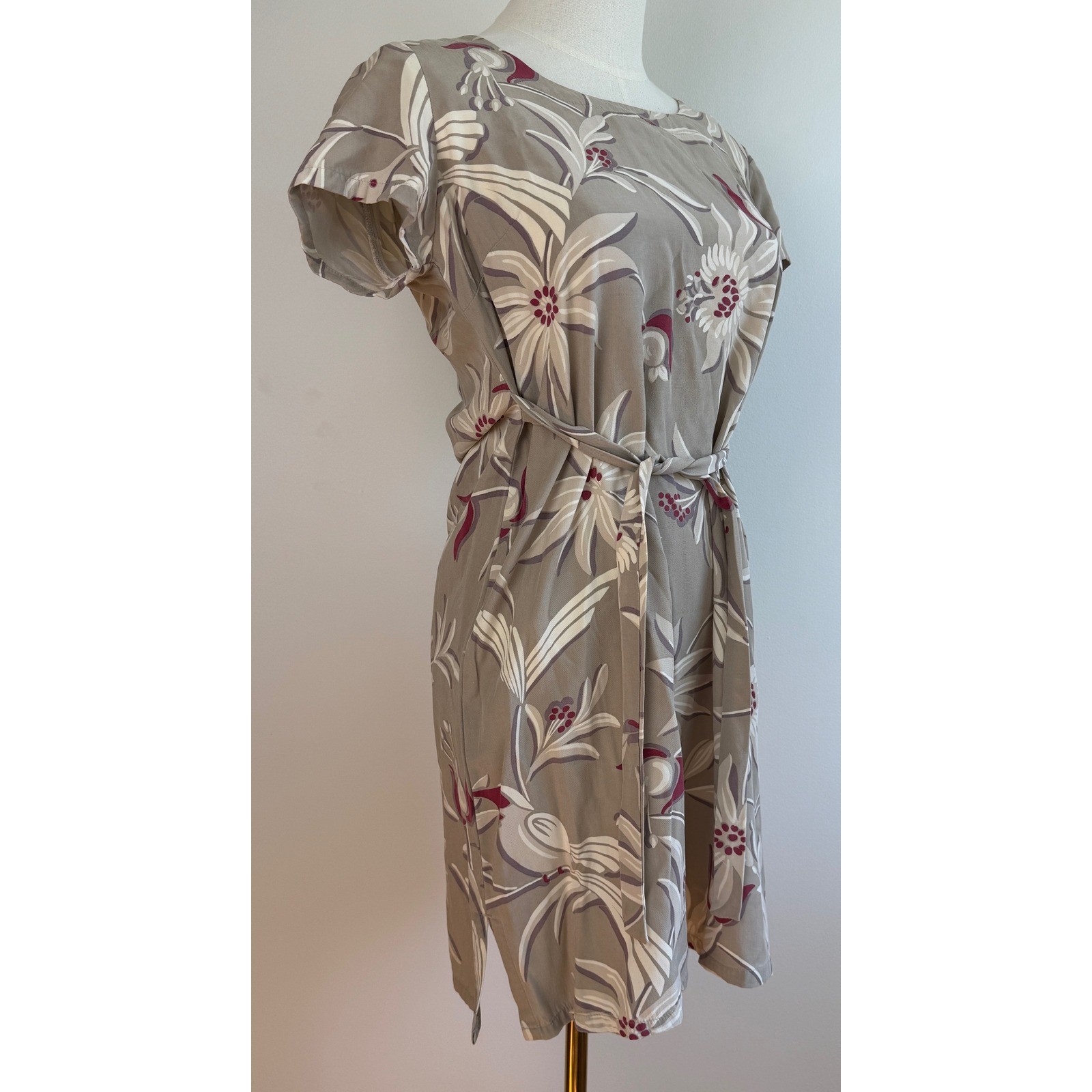 Reyn Spooner Floral Bird Dress Womens XS Taupe Rayon Tie Waist Short Sleeve
