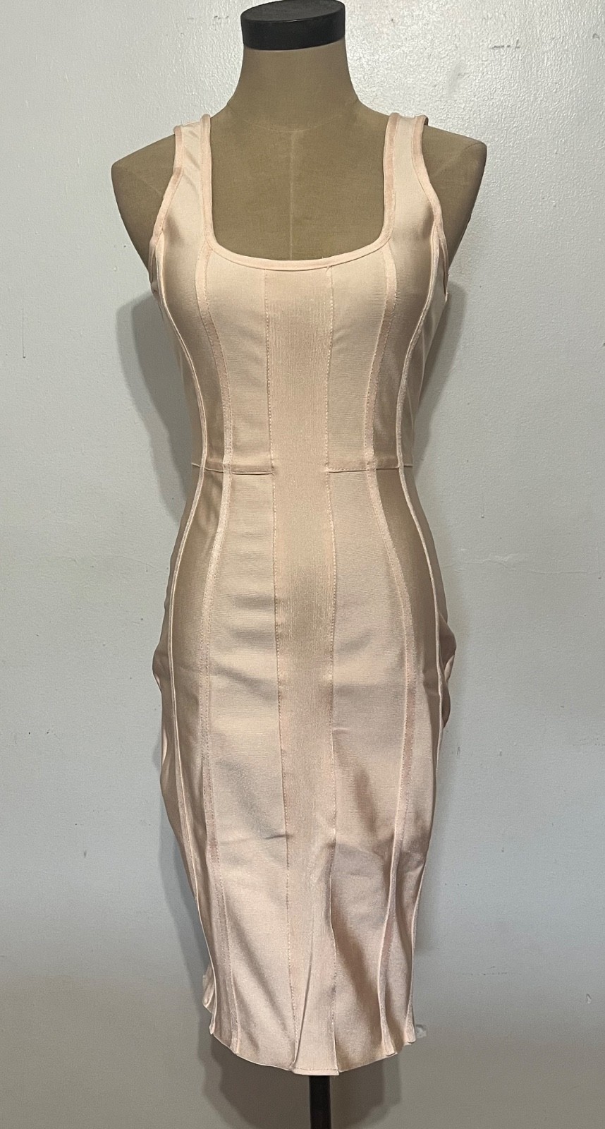 Peace + Love Sleeveless Bodycon Midi Dress in Light Peach – Size US 4