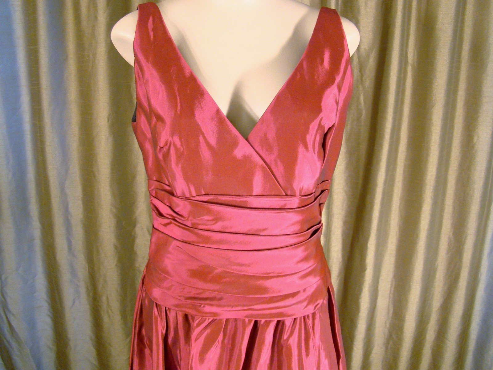 Watters & Watters Tea Length A-Line Sleeveless Sz 12 Prom Bridesmaids Dress 9390