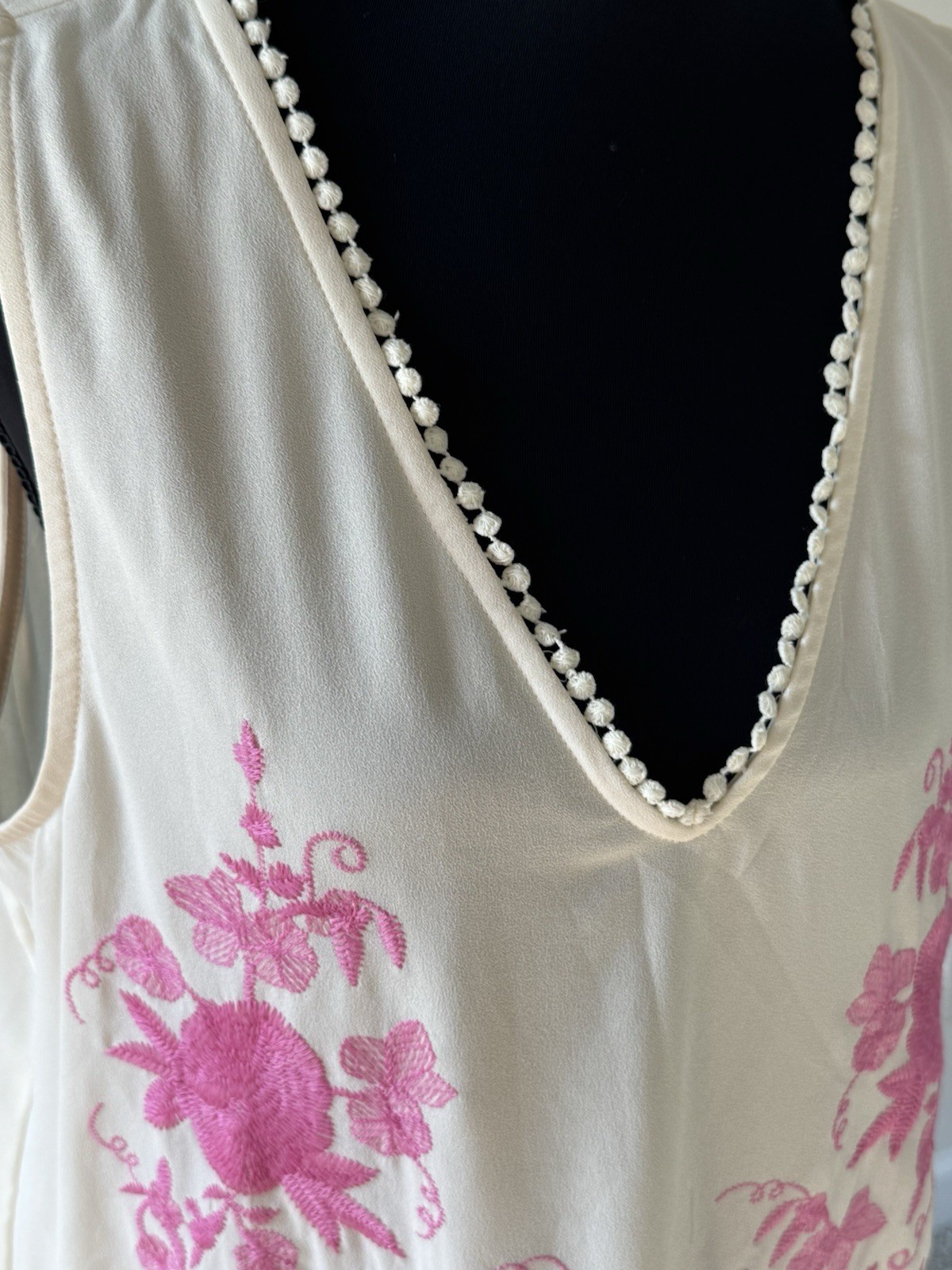 The Impeccable Pig Embroidered Shift Dress Pink Floral Ivory Ruffle Hem L