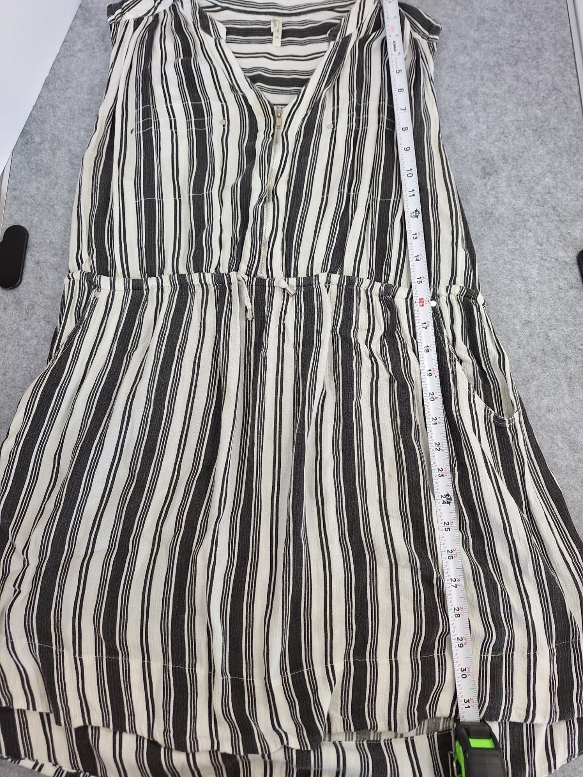 Liv 4 Truth Sleeveless 2x Blue/ White Stripes Preppy, Beach Comfort