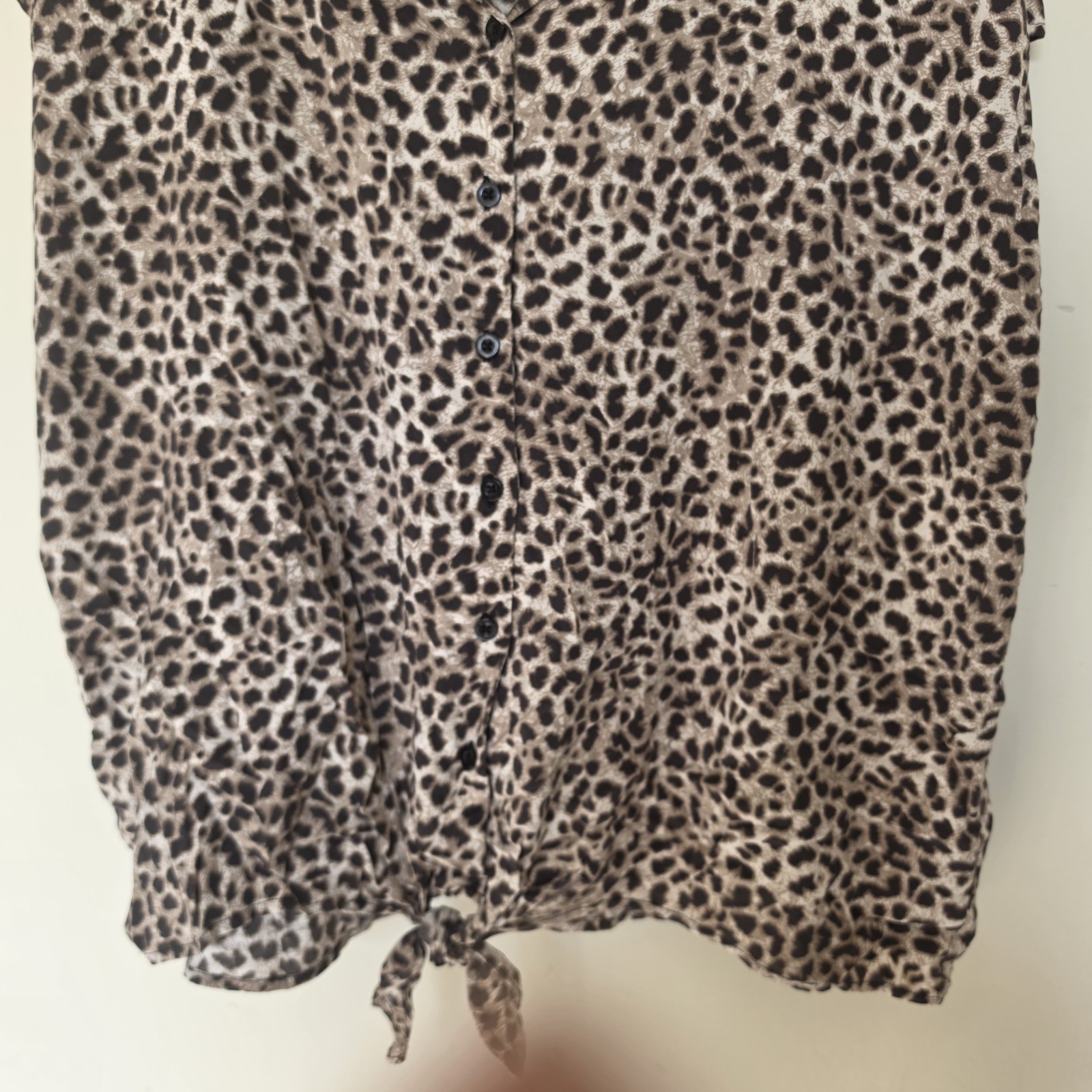 Torrid Blouse Size 2 Leopard Print Fresh Look
