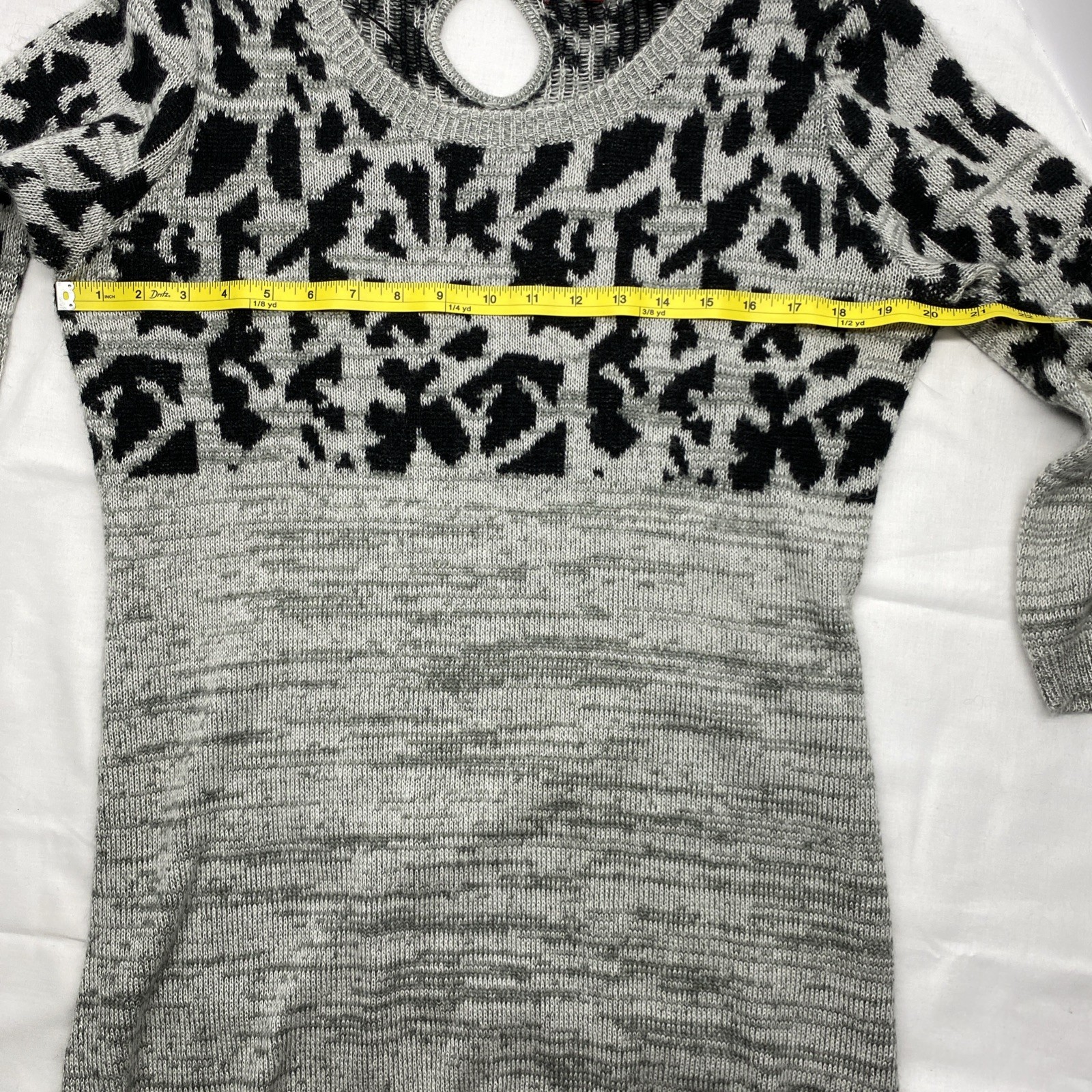LIV Grey Abstract Leopard Print Knit Tunic Dress XL Boho Keyhole Back Cozy Soft