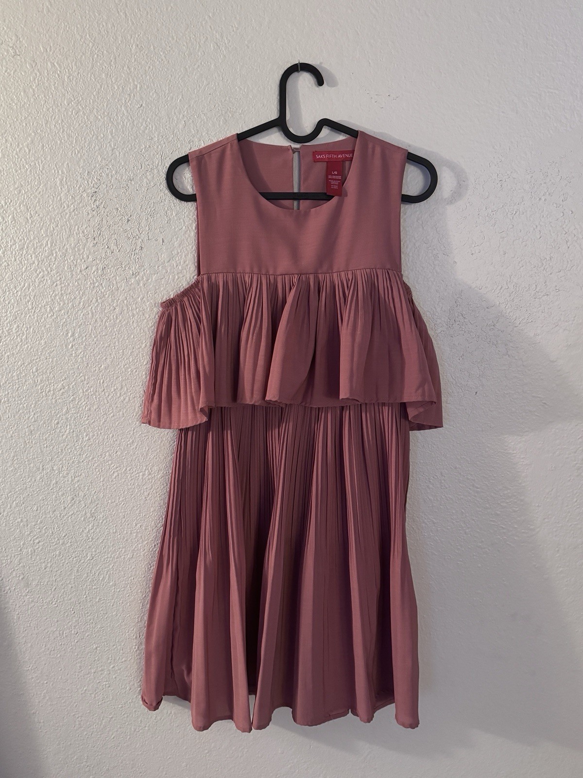 Saks Fifth Avenue Pink Pleated Layered Sleeveless Cocktail Dress L/G