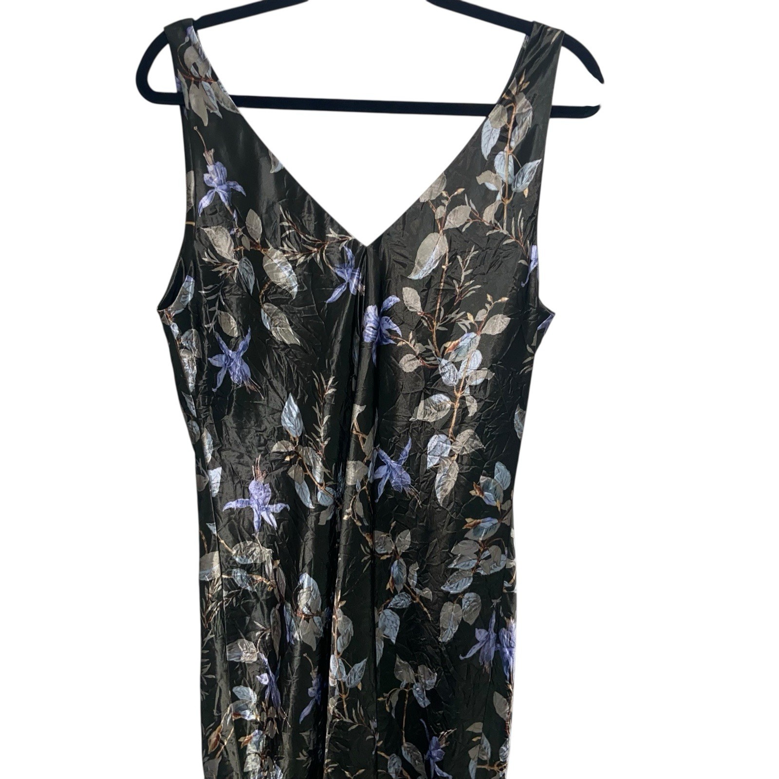 NWT $445 Vince Dress Large Bellflower V-Neck Slip Crinkle Satin Garden Floral
