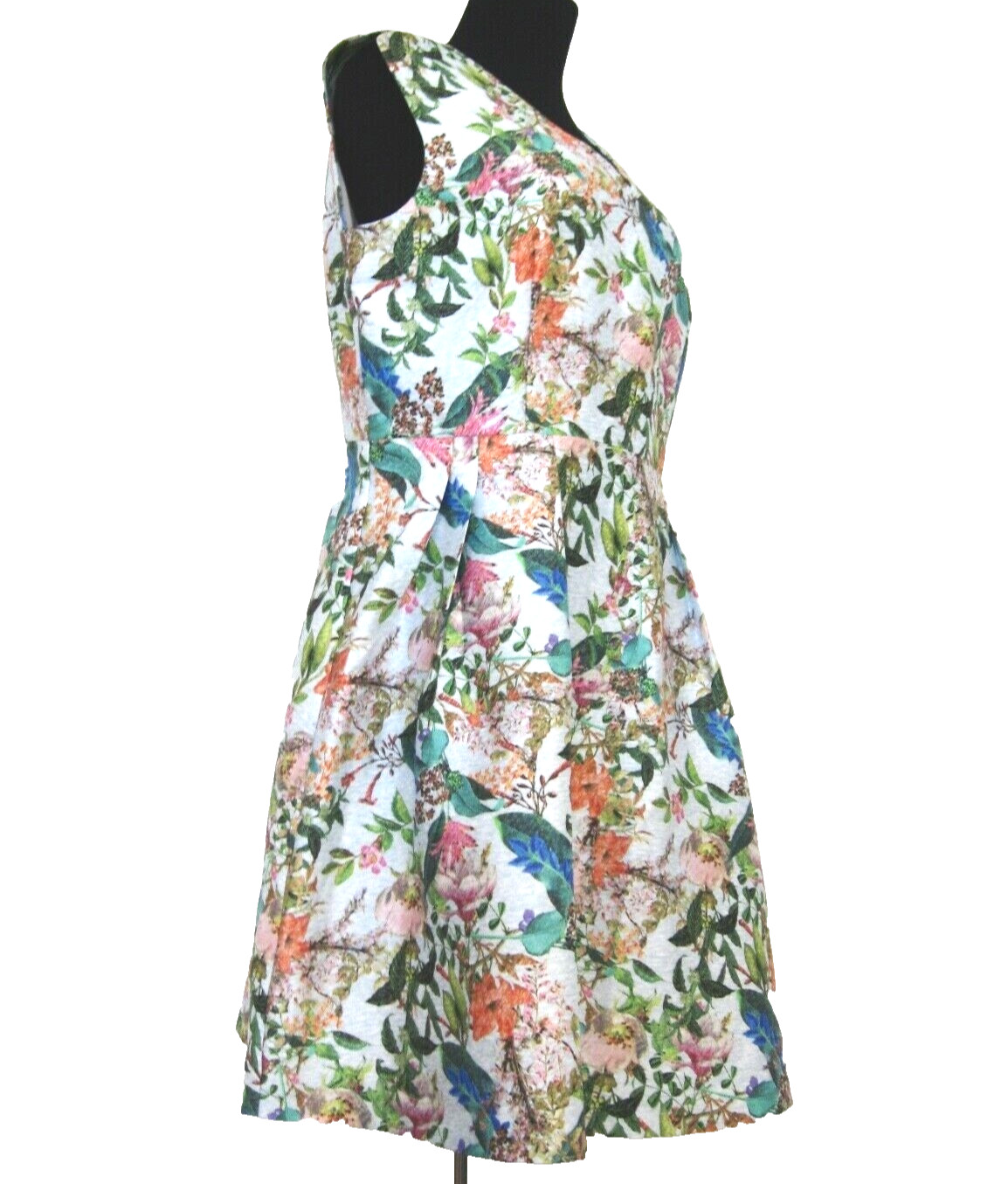 $196 Size 14 Finity Floral Sleeveless Dress