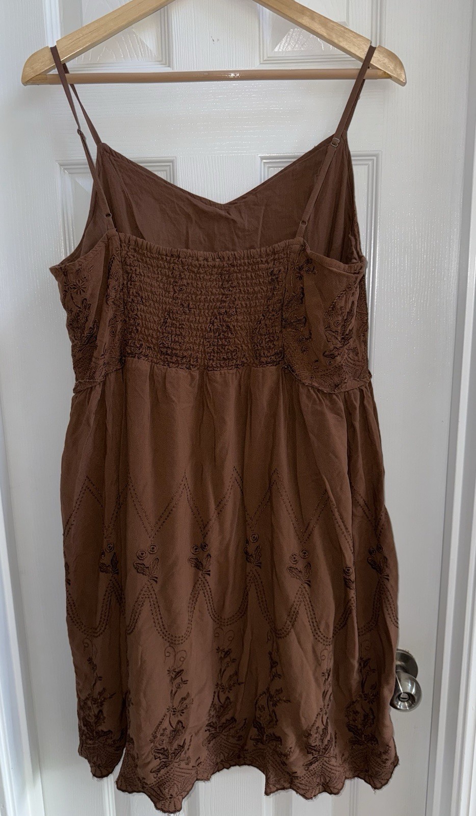 Cleo + Wolf Brina Boho Embroidered Mini Dress Scalloped Brown L Countrycore Chic