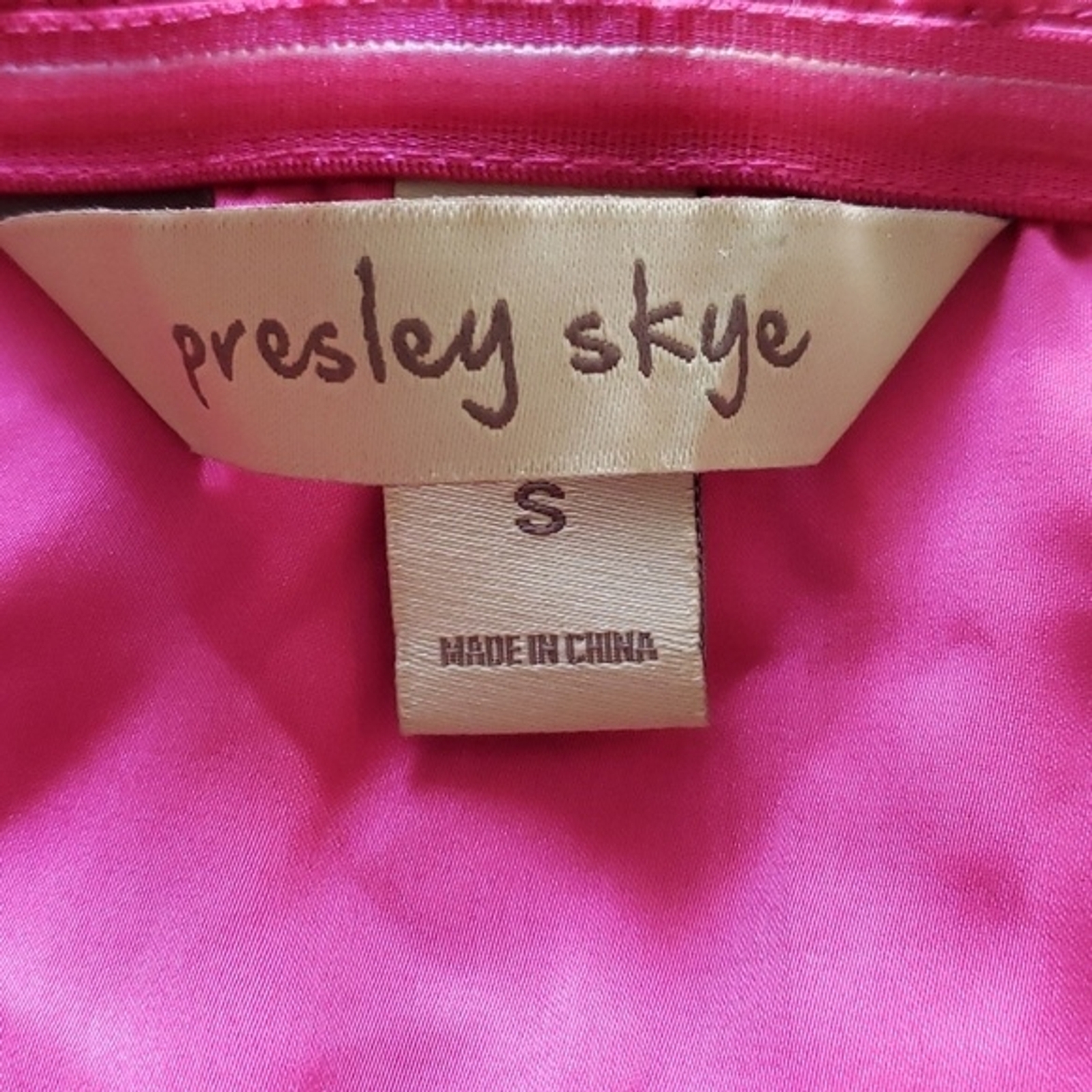 Presley Skye 100% Silk Dress Size S Pink White Abstract Fairy Whimsy Dressy Kei