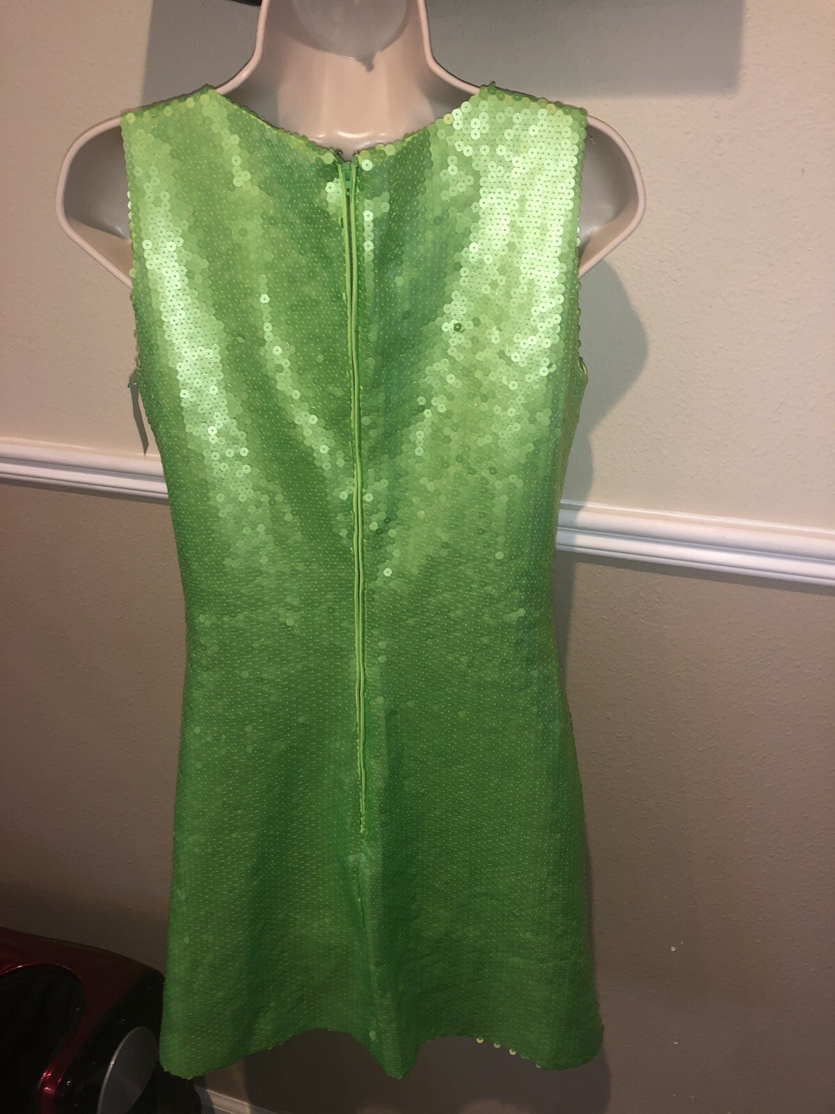 Vintage Jeanette Kastenberg Silk Sequin Mod Dress Green. Size 4-6