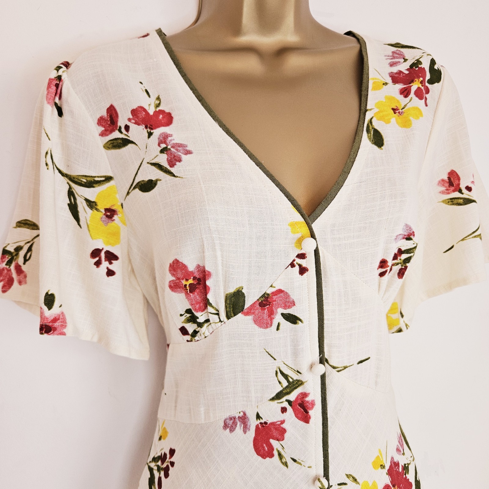 NEW Feemans 10-14 Button Front Linen Ivory Red Green Floral Print Maxi Dress