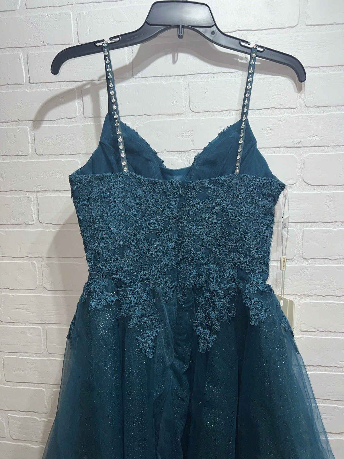 NWT! Stunning Unique Stone Strap Tulle Glitter Short Formal Gown Size 6 Teal