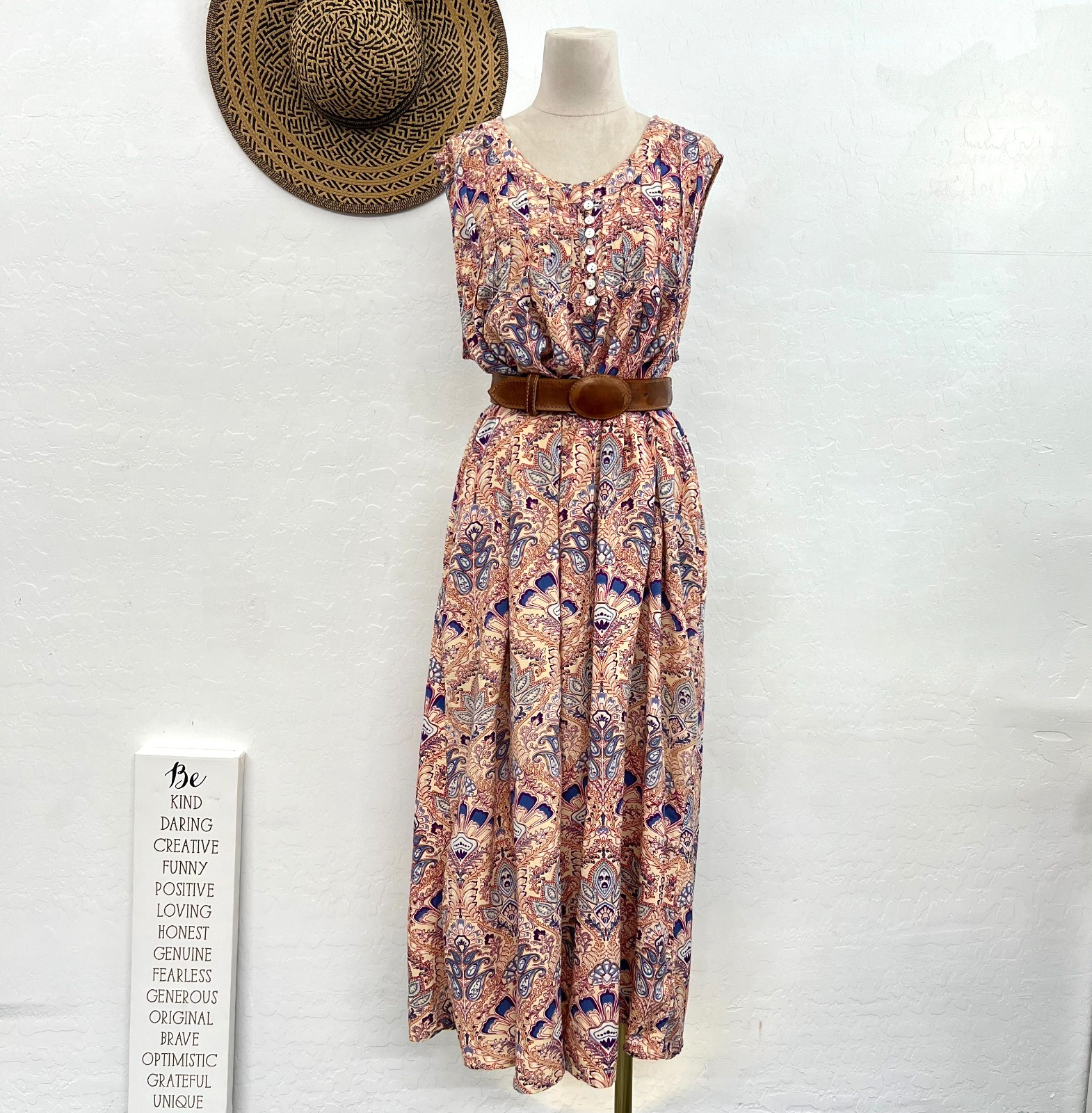 Expressions Midi Sun Dress Size M Floral Tropical Casual boho shabby chic flowy
