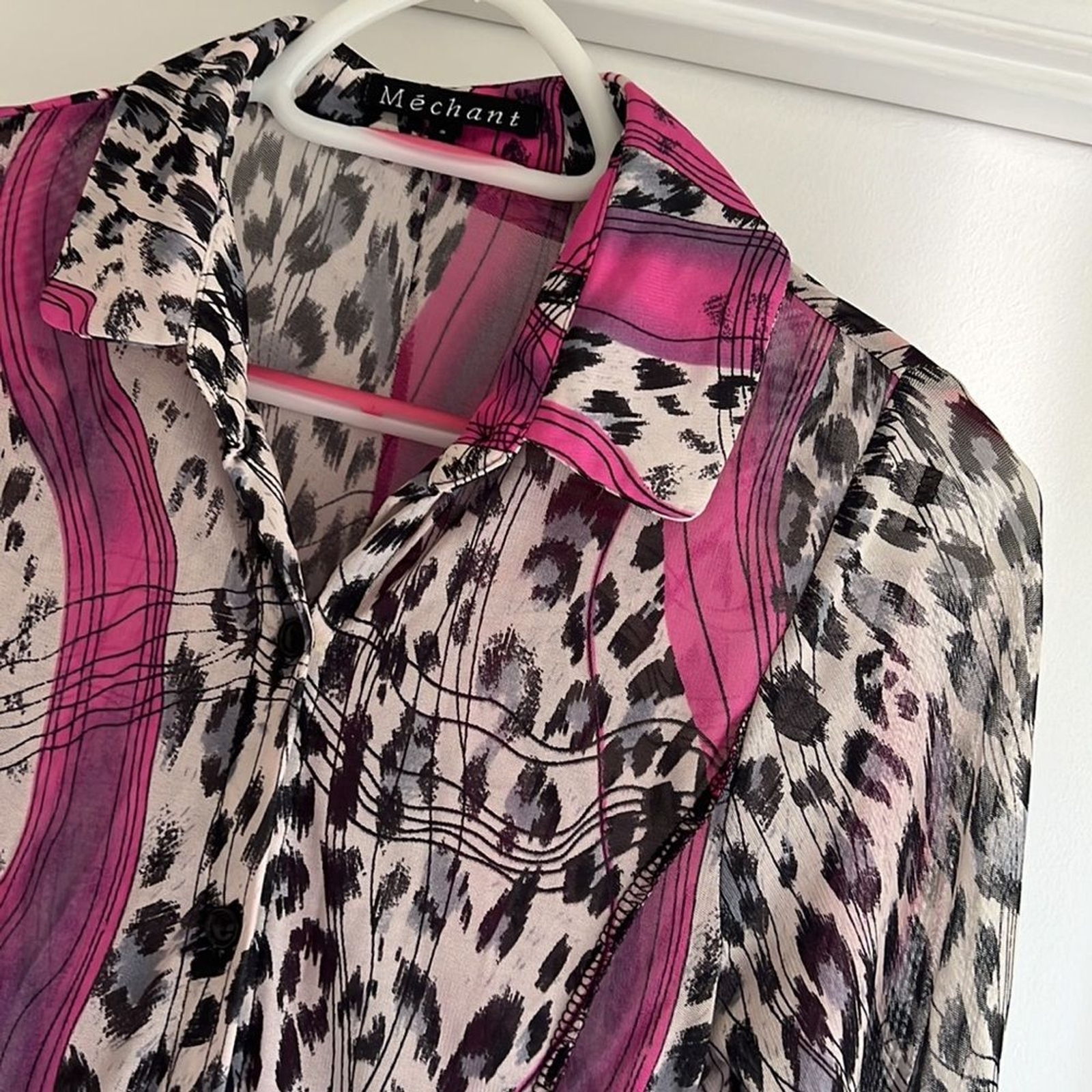 Mechant Collared Animal Print Soft Dress 3/4 Sleeve Size: Small