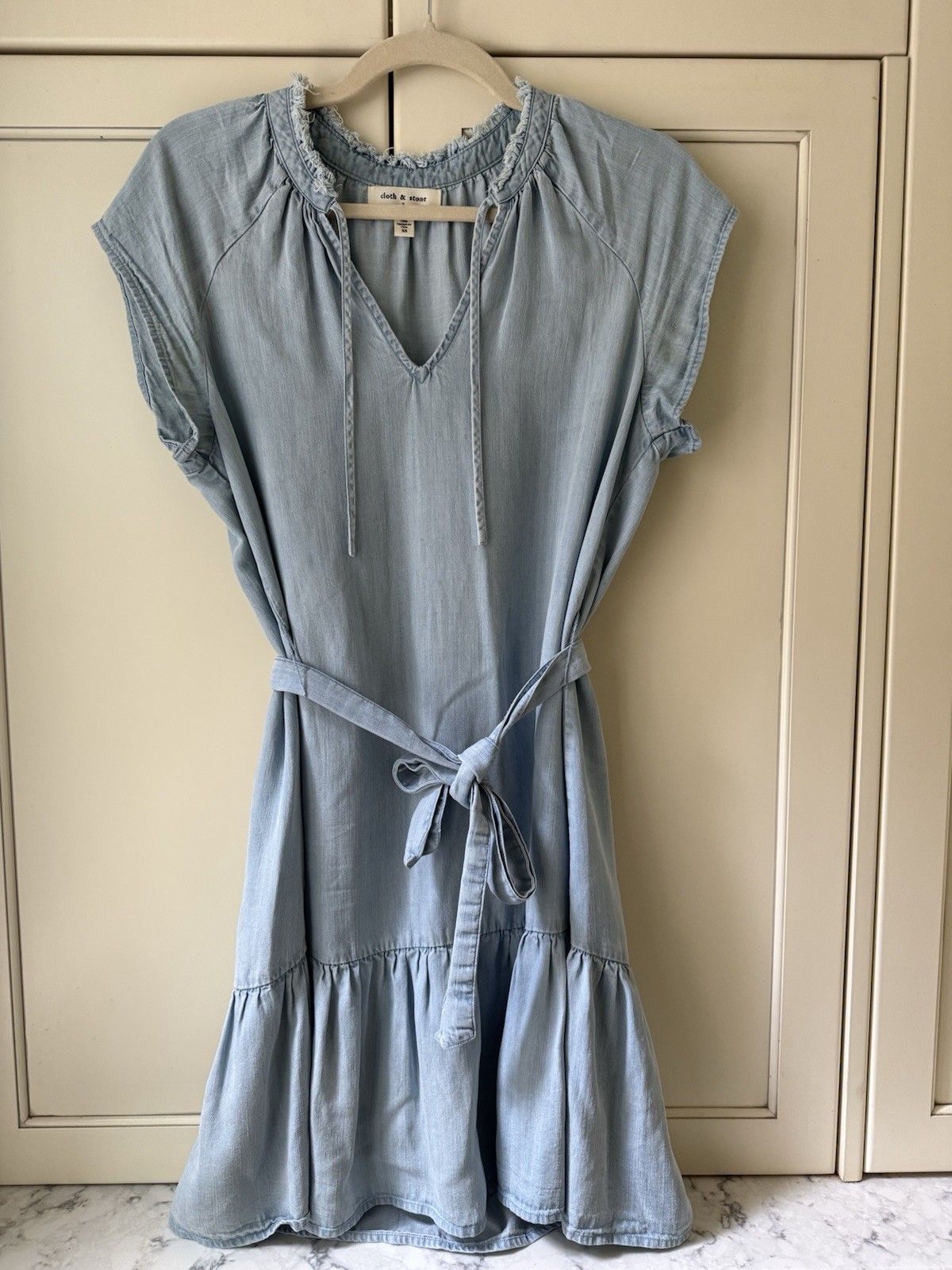 Cloth & Stone Ruffle Neck Tiered Mini Dress Size Small New
