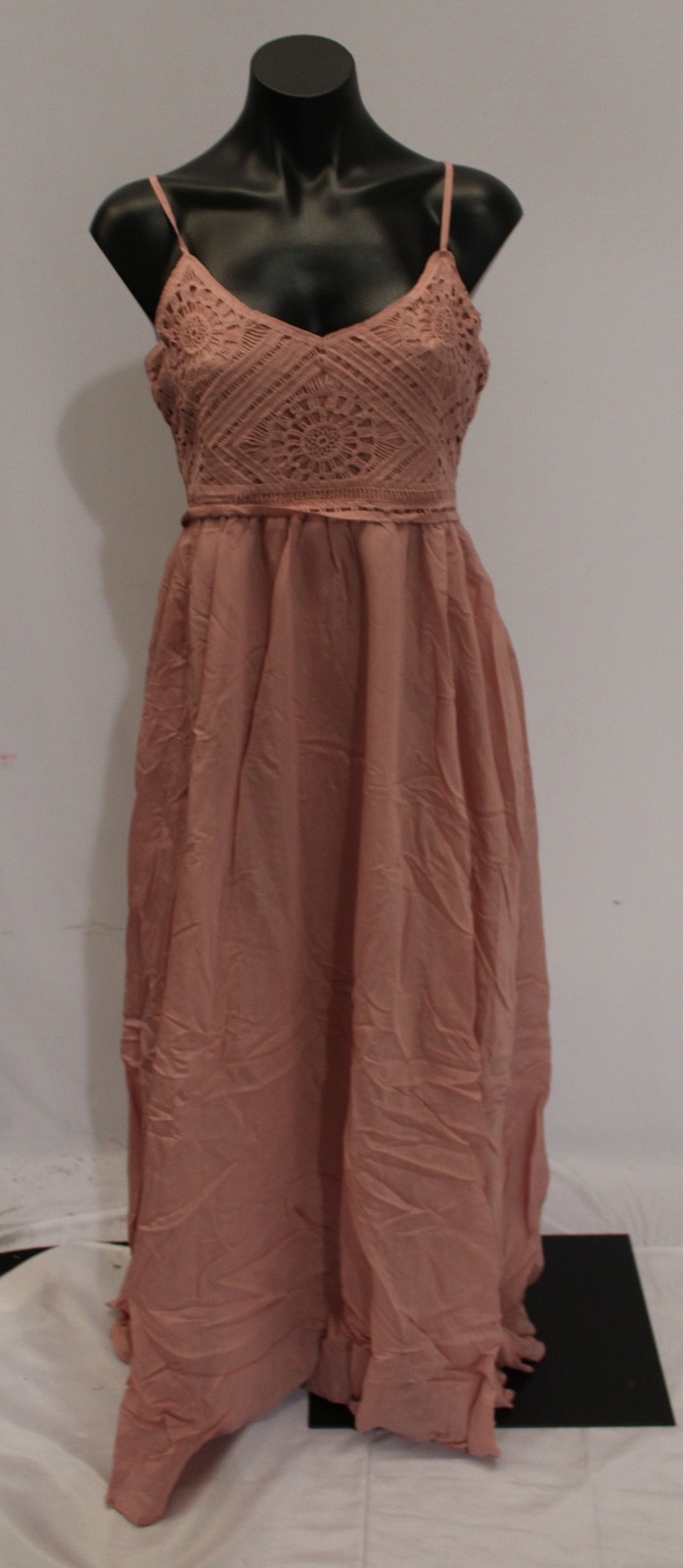 Mable Women’s Camila Eyelet Crochet Cami Bodice Maxi Dress AR8 Mauve Medium
