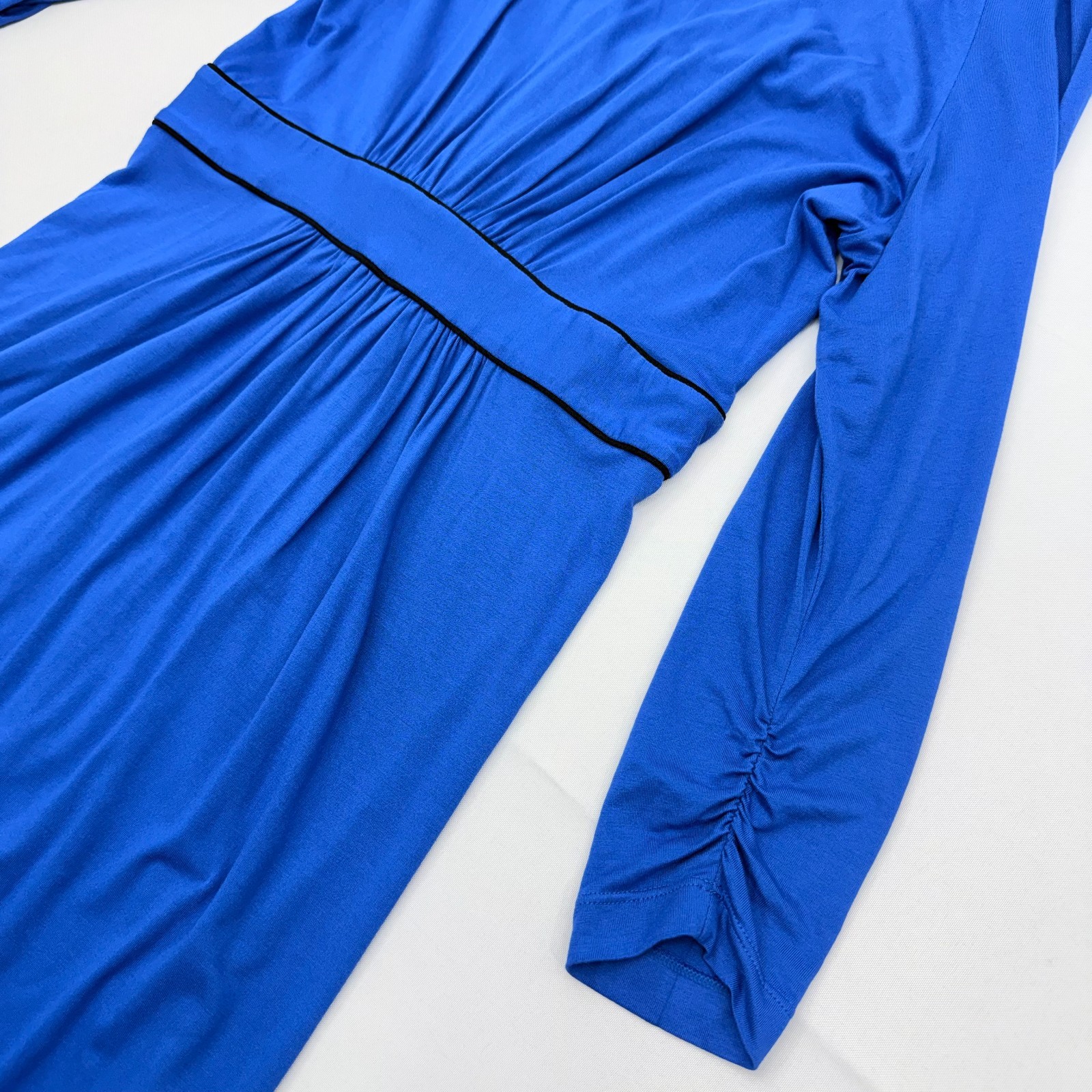 NWT BCBG Maxazria Ruched Low Cut V-Neck Dress Womens Large Blue Long Sleeve
