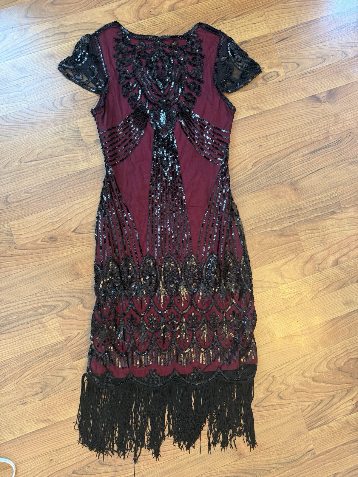 PrettyGuide S Burgundy Black Sequin Fringe V-Neck Sheath Knee Dress Short Slv