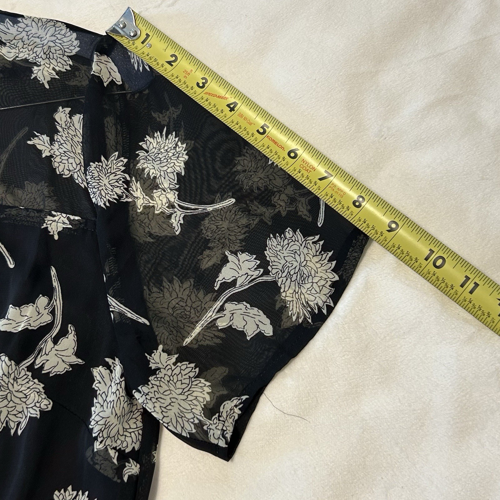 Lulus Black & White Floral Chiffon Mock Neck Flutter Sleeve Midi Dress M (156)