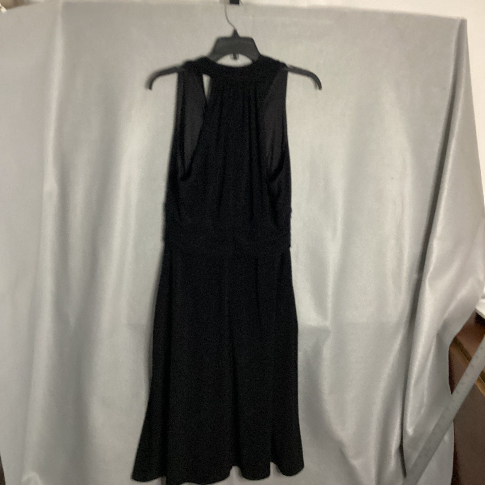 Evan-Picone Black Dress Size 12 – V-Neck, Rouched Waist, Full Skirt, Classy