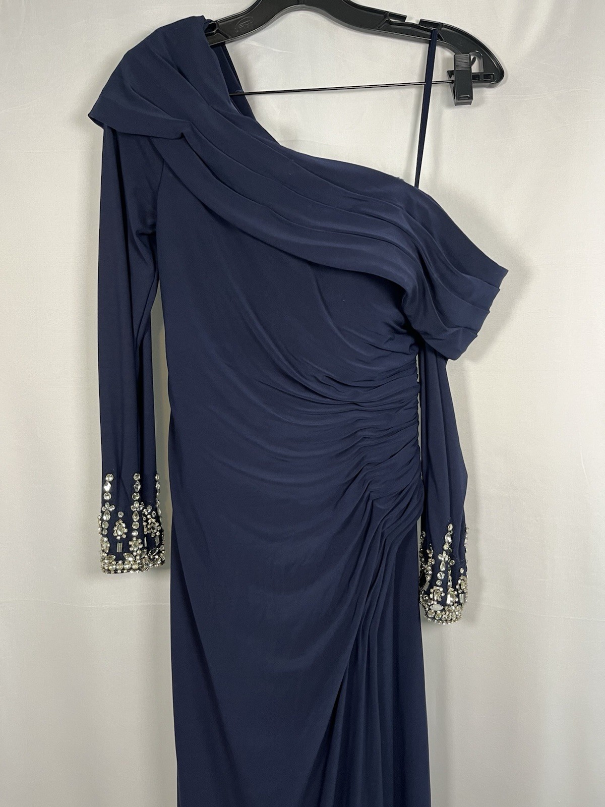 Mac Duggal Beaded Cuff Drop One Shoulder Jersey Ruched Side Slit Gown Sz 4
