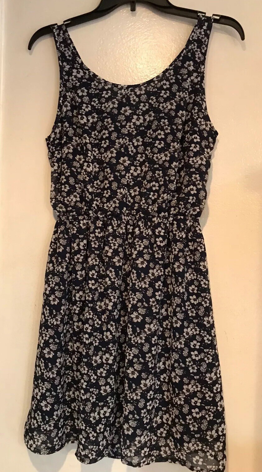 H&M DIVIDED Dress w/ Elastic Waist & Cut-Out Back ~Blue w/ Flowers ~Size 10