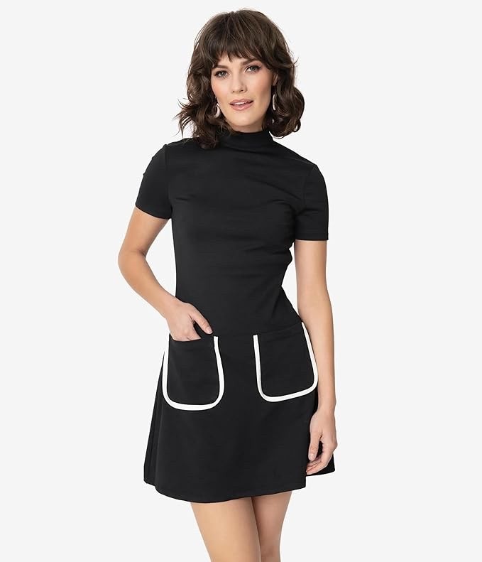 SMAK PARLOUR MOCK TURTLENECK WAVE MAKER MINI DRESS – NEW / Sz M