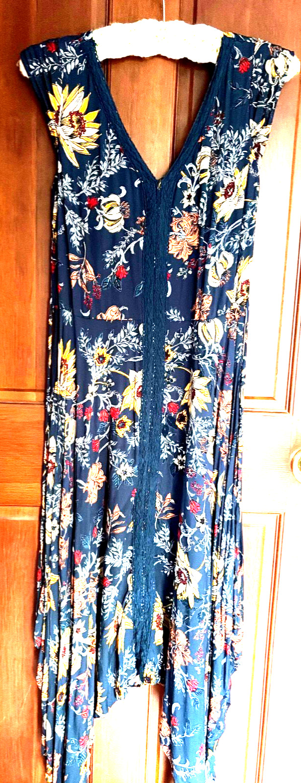 Nostalgia Hankerchief Hem Blue Floral Dress Size M