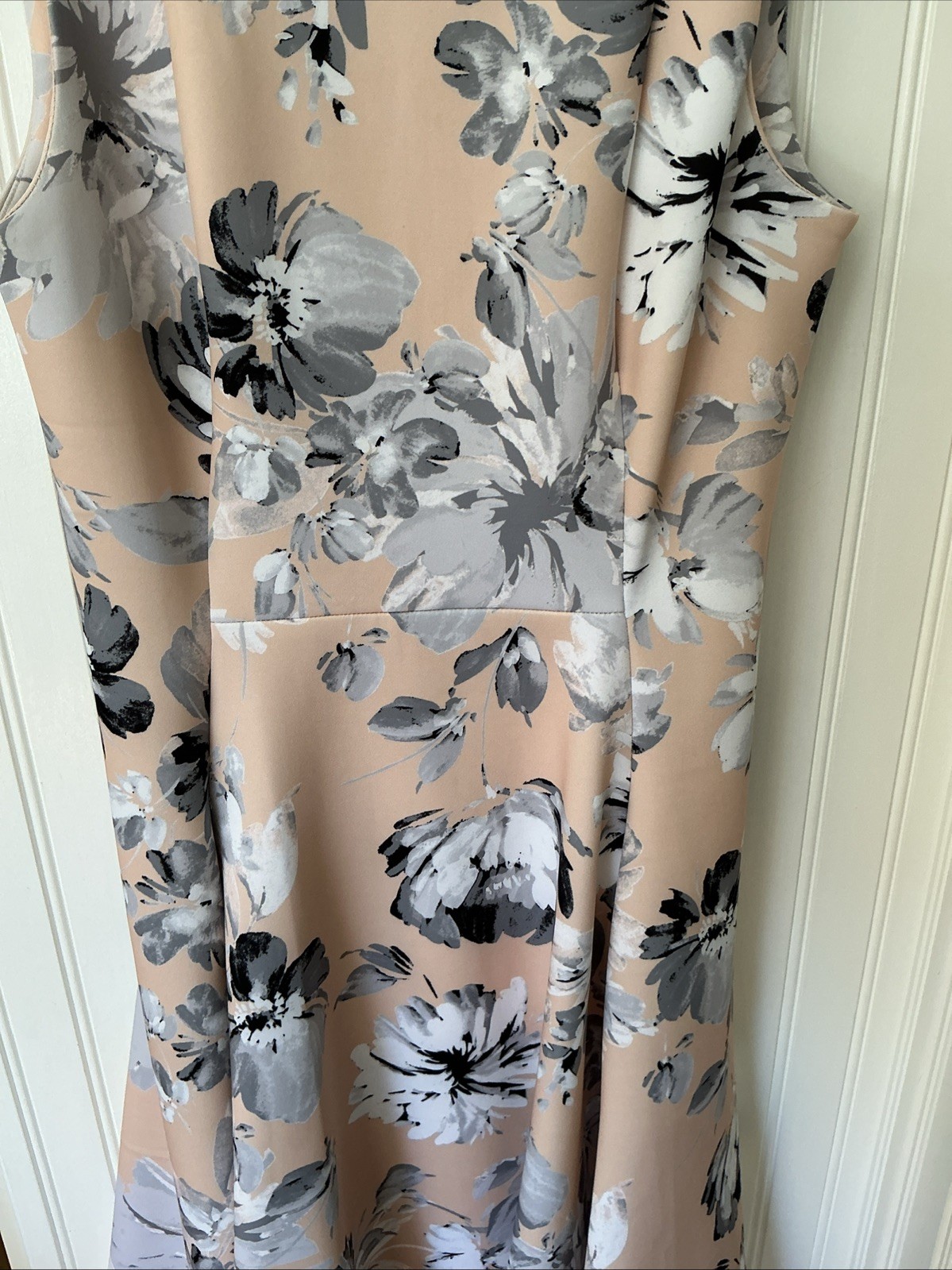 Calvin Klein Peach & Multicolor Floral Sleeveless Fit & Flare Dress 6 Gold Zip
