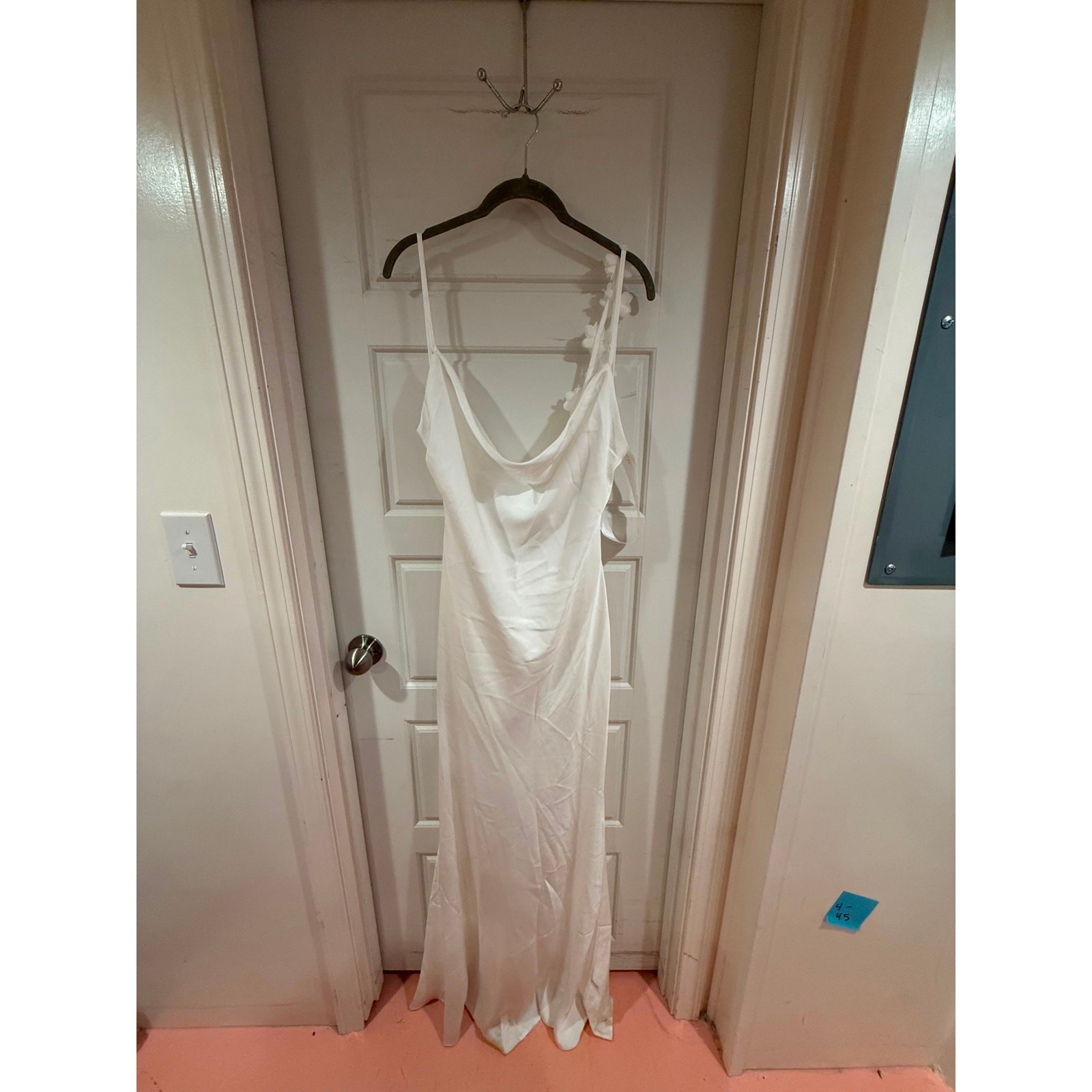 J Lux Label Bridal Down The Aisle Satin Gown Ivory Womens Size Large