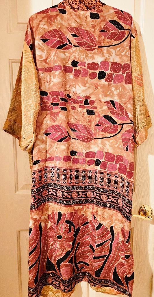 Silk Kimono Robe~ Women’s One Size~ Kimono w/Tie ~Floral ~Tan, Orange, Red~NEW