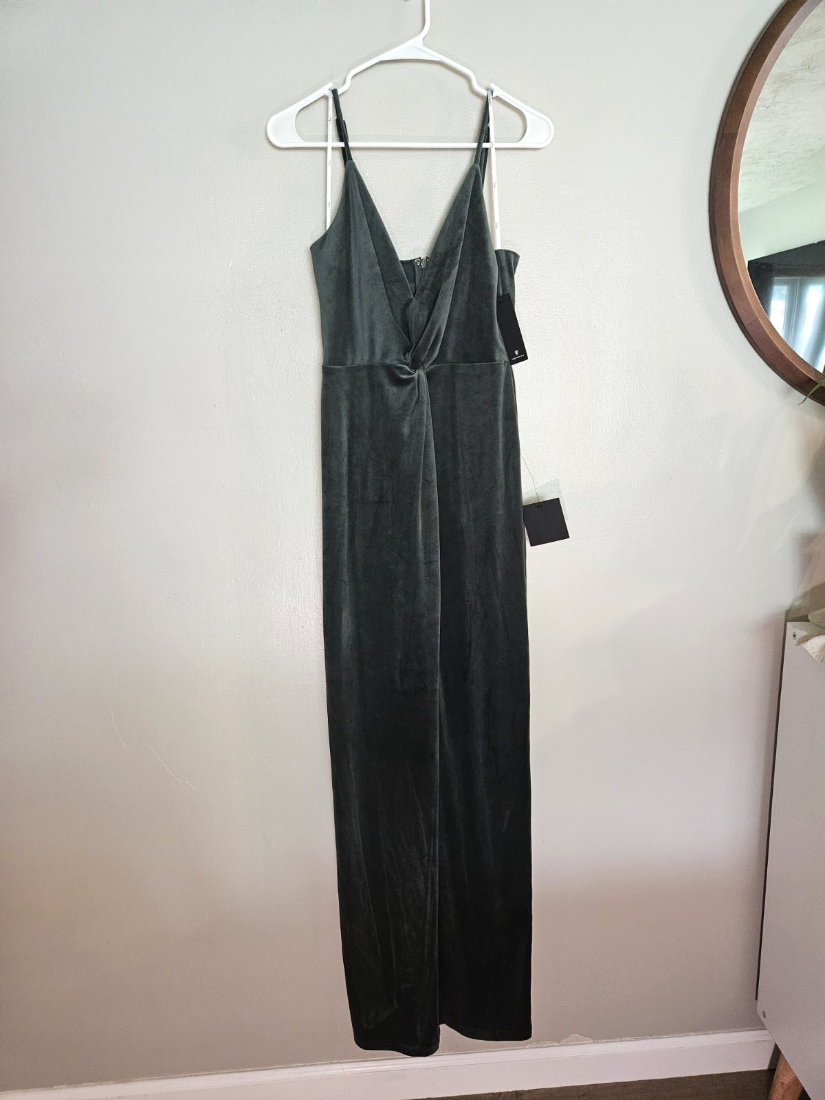 NWT Lulu’s Elegant Green Velvet V-Neck Dress Sexy Spaghetti Strap Tank – Size L