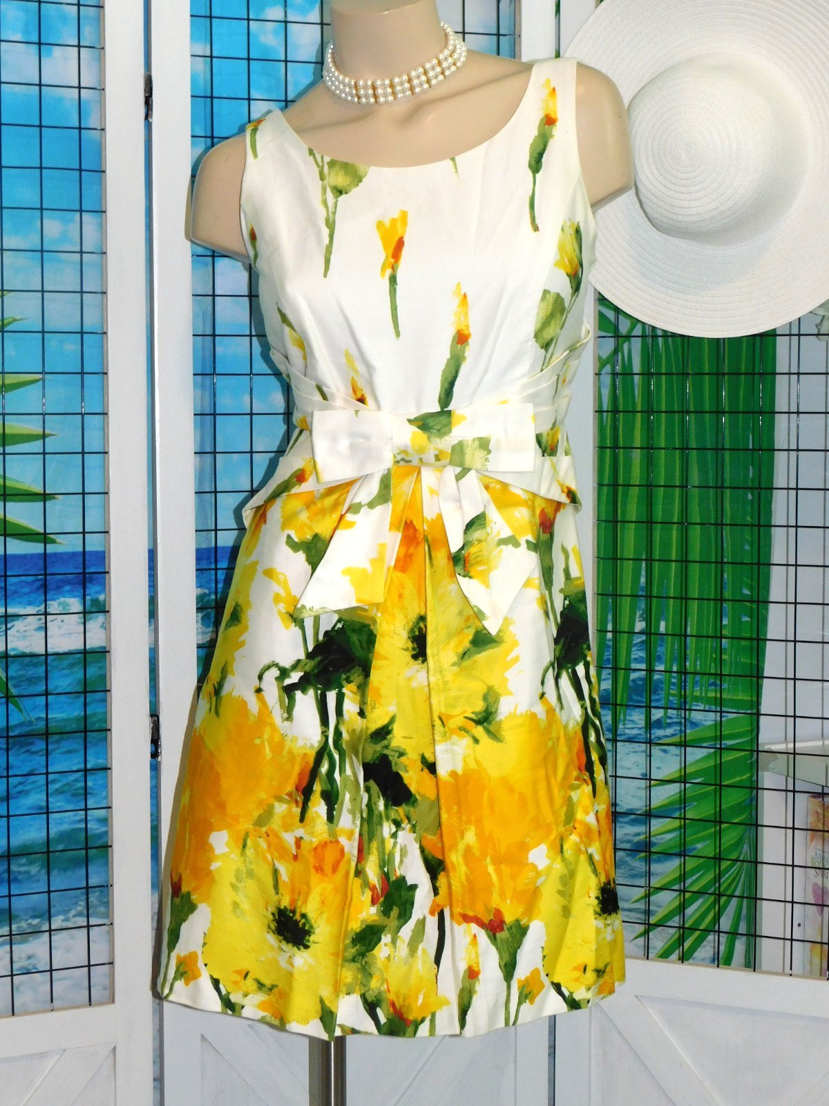 10P Sleeveles wide scoop neckline Floral Lined New Direction Dress Cotton Blend